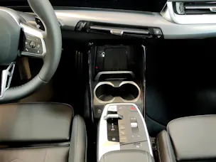 BMW X1 U11 30e xDrive paddles