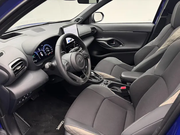Toyota Yaris Cross 1.5 VVT-i HSD Premium AWD-i