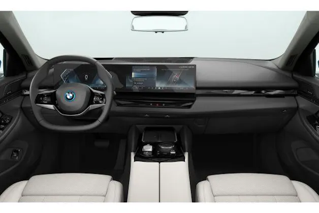 BMW i5 Touring xDrive40 G61 (CH) ** 100 % électrique **