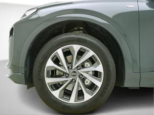 AUDI Q6 e-tron S line quattro