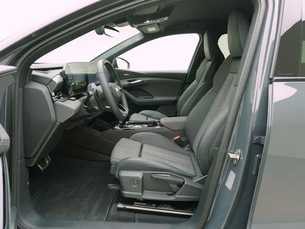 AUDI Q6 e-tron S line quattro