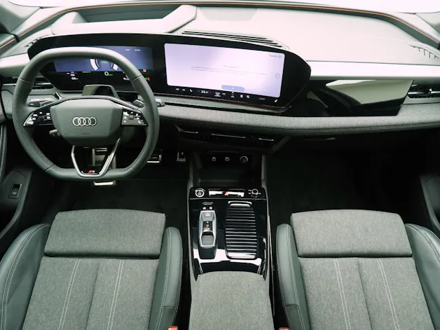 AUDI Q6 e-tron S line quattro