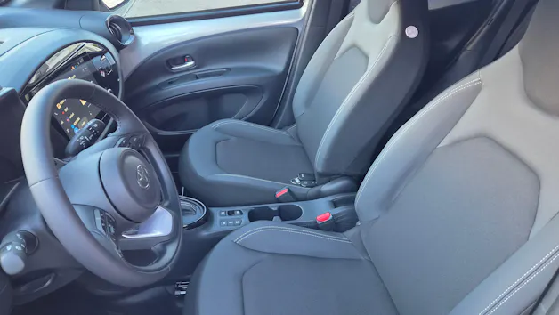 Toyota Aygo X 1.5 VVT-i HSD Style