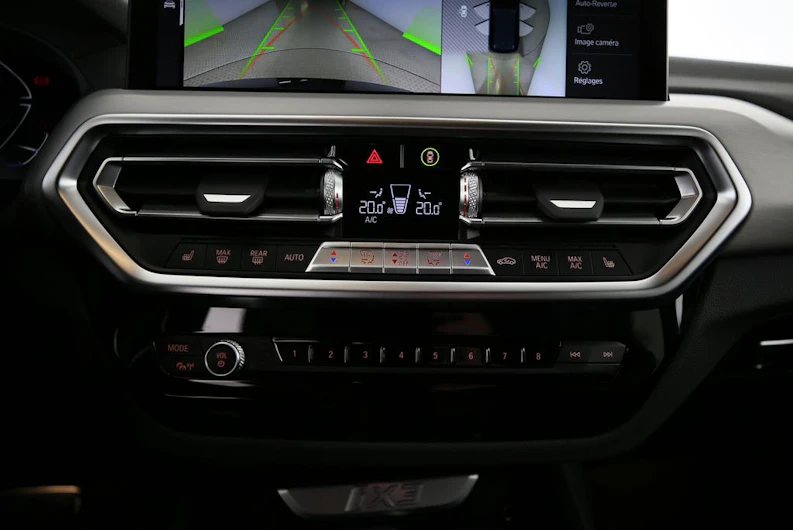 image du véhicule BMW iX3