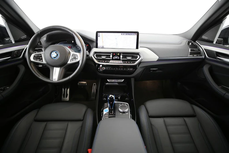image du véhicule BMW iX3