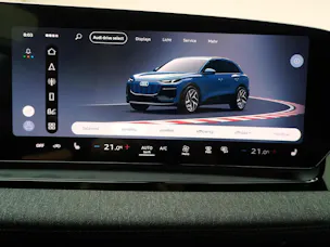 AUDI Q6 e-tron S line quattro