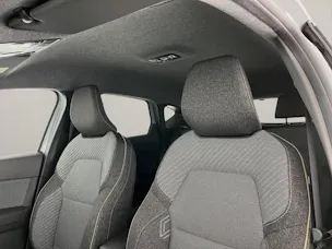 RENAULT Captur 1.8 E-Tech techno