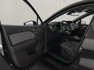 RENAULT Captur 1.8 E-Tech techno