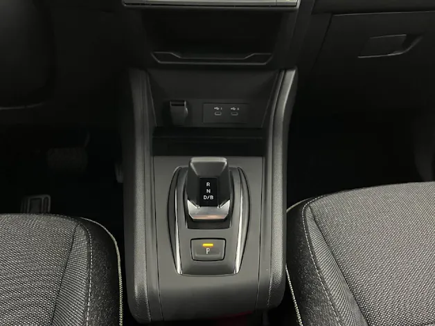 RENAULT Captur 1.8 E-Tech techno