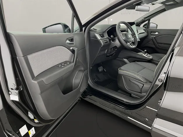 RENAULT Captur 1.8 E-Tech techno
