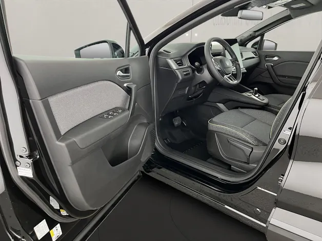 RENAULT Captur 1.8 E-Tech techno