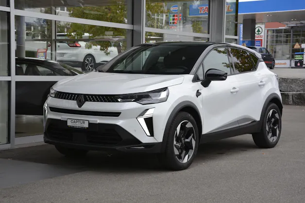 RENAULT Captur 1.8 E-Tech techno