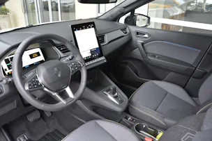 RENAULT Captur 1.8 E-Tech techno