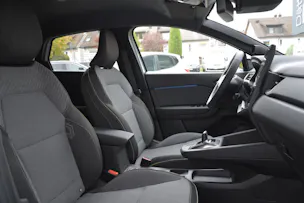 RENAULT Captur 1.8 E-Tech techno