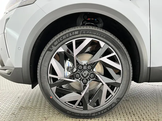RENAULT Captur 1.8 E-Tech esprit Alpine