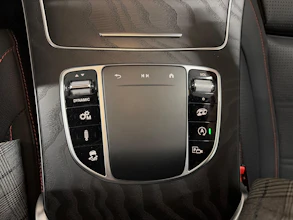 https://vehicle.imgix.net/4510832/ed8e90a7-830c-4f47-8015-73f9cd2d97bd.jpg