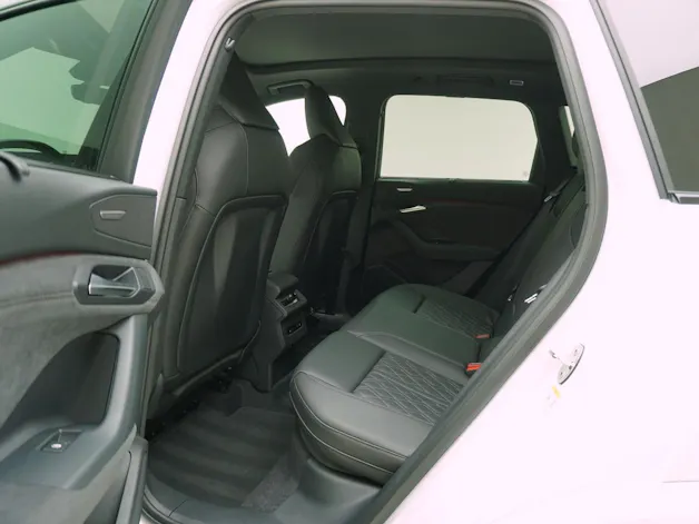 AUDI SQ6 e-tron quattro