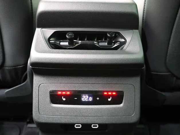 AUDI SQ6 e-tron quattro
