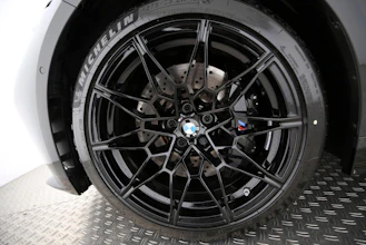 https://vehicle.imgix.net/4510880/3b4bc041-2a60-4efc-897e-e2430b93c862.jpg