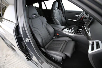 https://vehicle.imgix.net/4510880/cd01e6fb-7949-4cd5-bdf8-7f6a3232bc1f.jpg