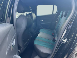 Fahrzeugbild PEUGEOT 208 1.2 Hybrid Envy