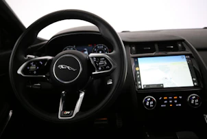 Fahrzeugbild JAGUAR E-Pace 2.0 I4 200 R-Dynamic HSE AWD