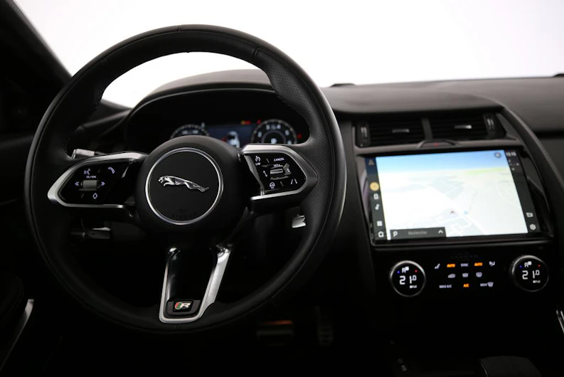 Fahrzeugbild JAGUAR E-PACE