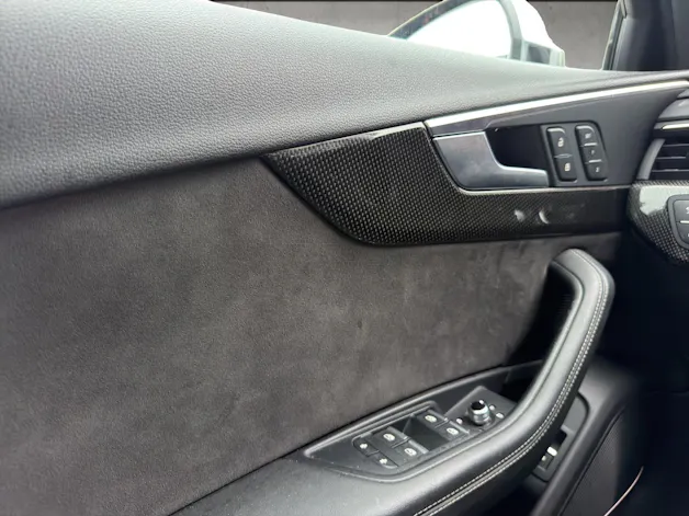 AUDI S4 Avant 3.0 V6 TFSI quattro S-Tronic