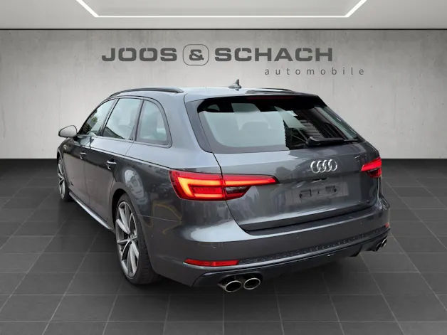 AUDI S4 Avant 3.0 V6 TFSI quattro S-Tronic