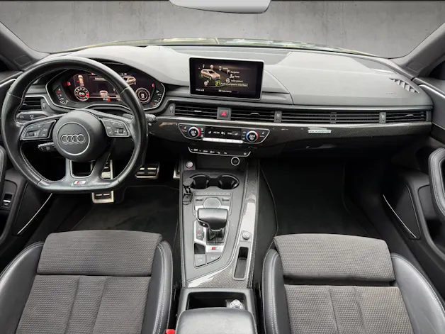AUDI S4 Avant 3.0 V6 TFSI quattro S-Tronic