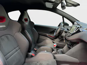 PEUGEOT 208 1.6 Turbo GTi 30th