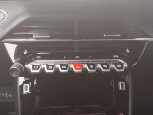 PEUGEOT 208 1.2 Hybrid Envy