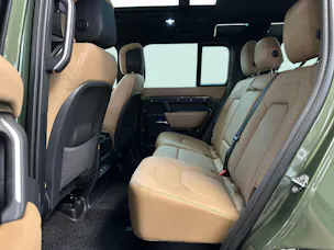 Land Rover Defender 110 2.0 P300e X-Dynamic HSE