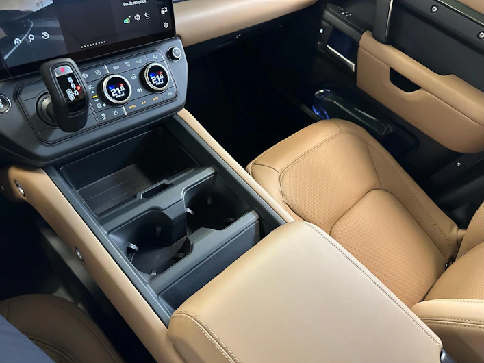 Fahrzeugbild LAND ROVER DEFENDER