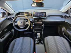 PEUGEOT 208 NEW 1.2 Hybrid Allure