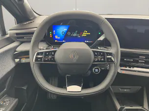 RENAULT Clio 1.2 TCe techno EDC