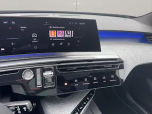 PEUGEOT 5008 1.2 Hybrid GT 7-Plätzer 145PS*