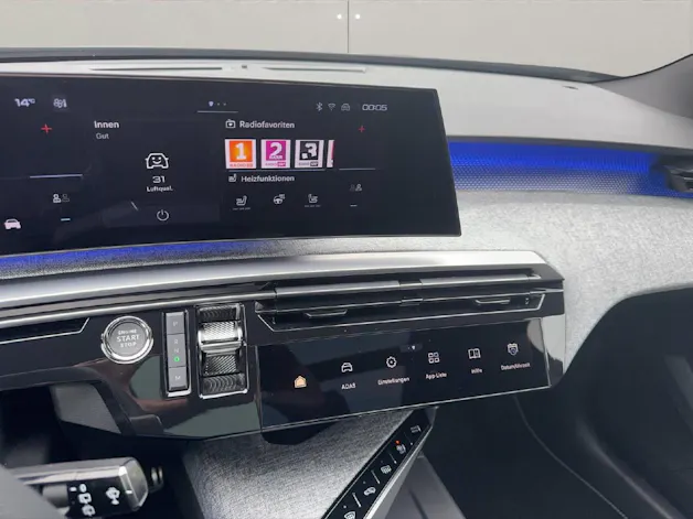 PEUGEOT 5008 1.2 Hybrid GT 7-Plätzer 145PS*