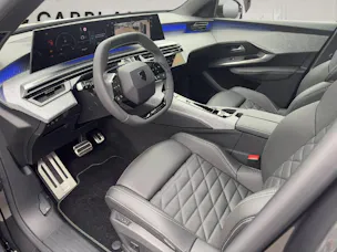 PEUGEOT 5008 1.2 Hybrid GT 7-Plätzer 145PS*