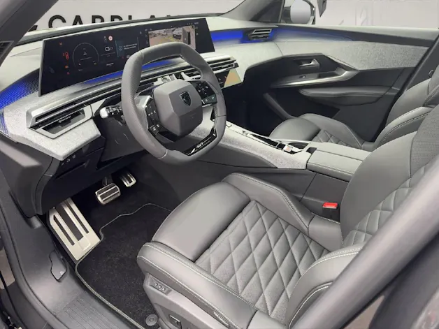 PEUGEOT 5008 1.2 Hybrid GT 7-Plätzer 145PS*