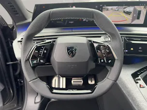 PEUGEOT 5008 1.2 Hybrid GT 7-Plätzer 145PS*