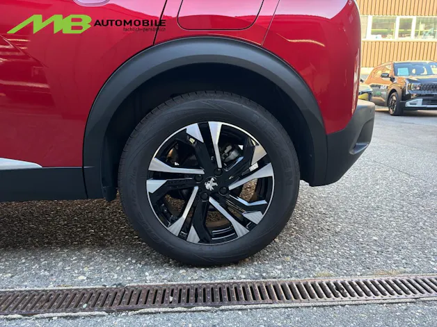 PEUGEOT 2008 1.2 PureTech 130 Allure Pack