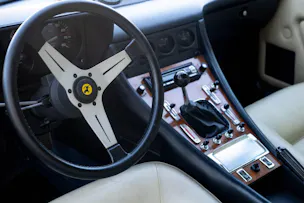 FERRARI 400