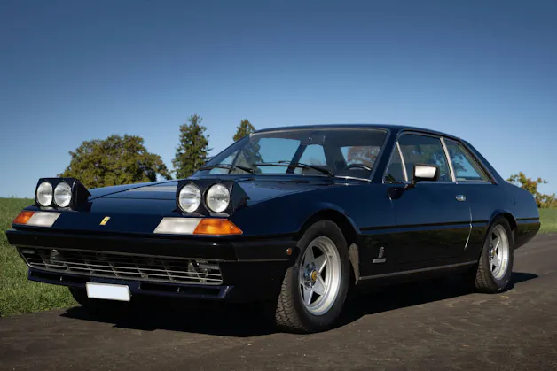 FERRARI 400