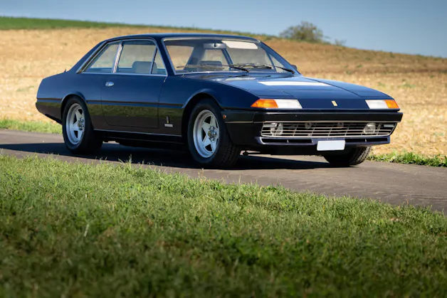 FERRARI 400