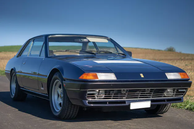 FERRARI 400