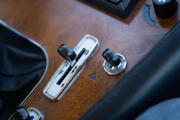 FERRARI 400