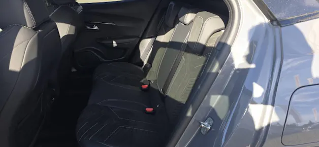 PEUGEOT 2008 1.2 PureTech 130 GT