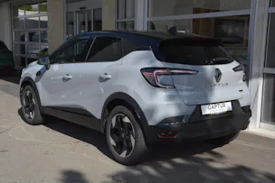 RENAULT Captur 1.8 E-Tech techno