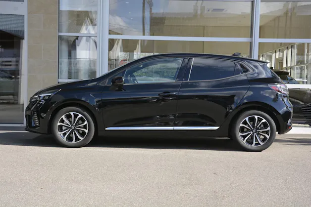 RENAULT Clio 1.6 E-Tech techno